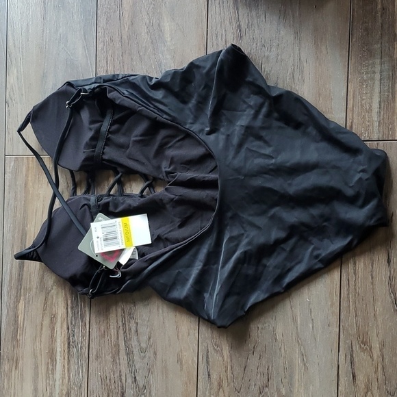 NWT Becca Rebecca By Virtue Womens Criss Cross Lattice One Piece Black Swim sz M - Picture 10 of 10